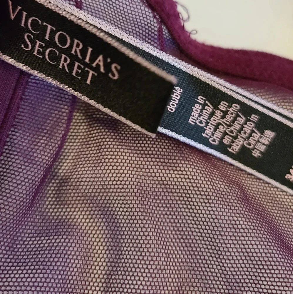 Victoria's Secret Very Sexy long line satin & mesh bra sz. 34D